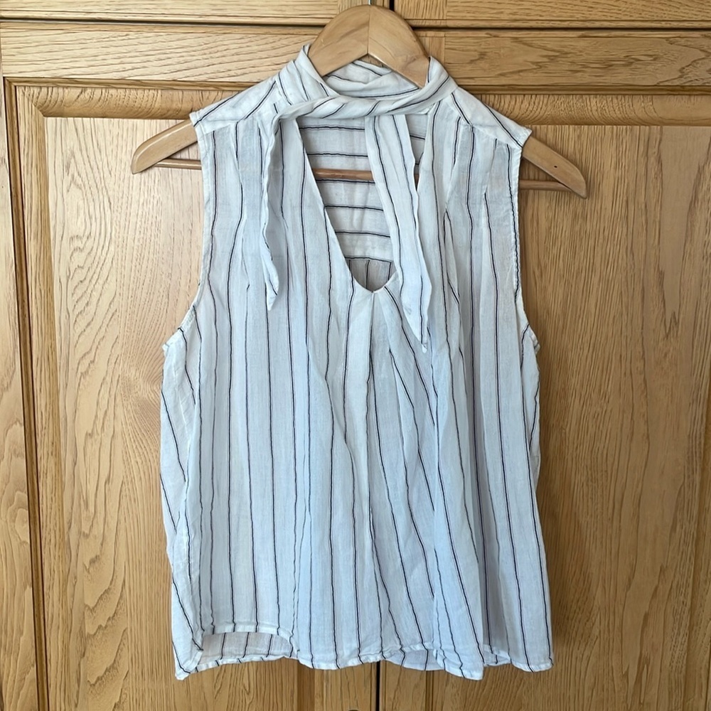 Heartloom Striped Sleeveless Blouse with Neck Tie size small